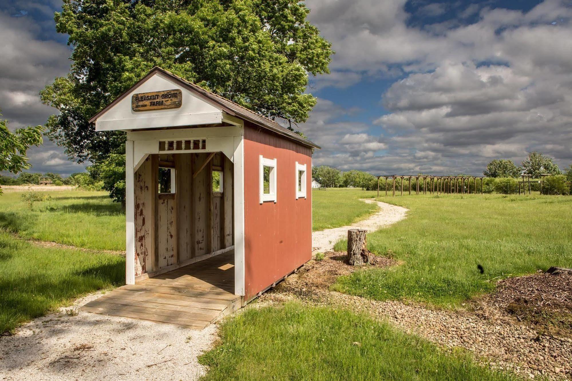 Lyons Pleasant Grove Farm Llc酒店 外观 照片